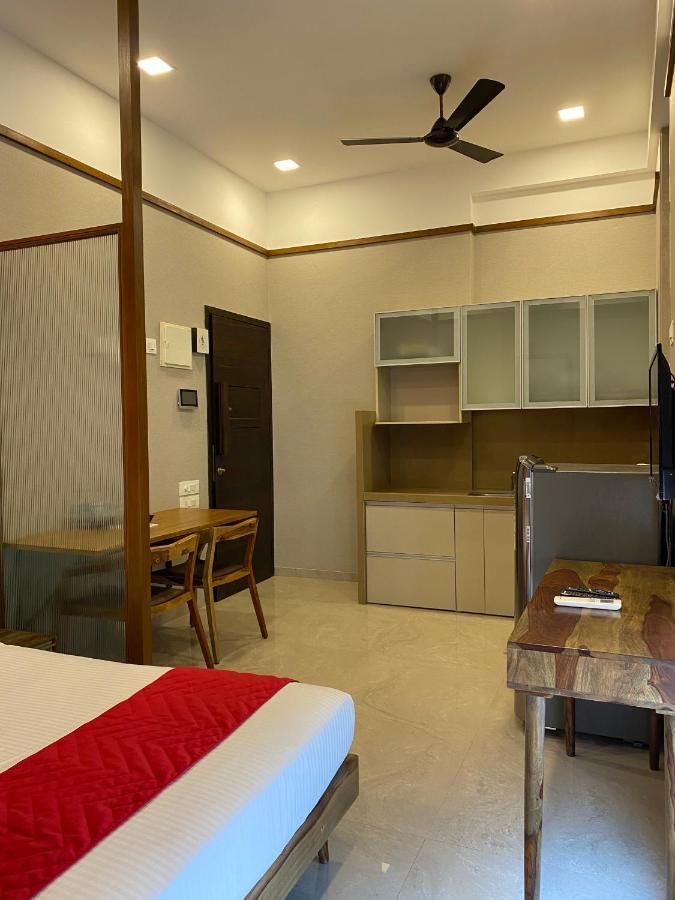 Theory9 Premium Service Apartments Khar Bombay Exterior foto