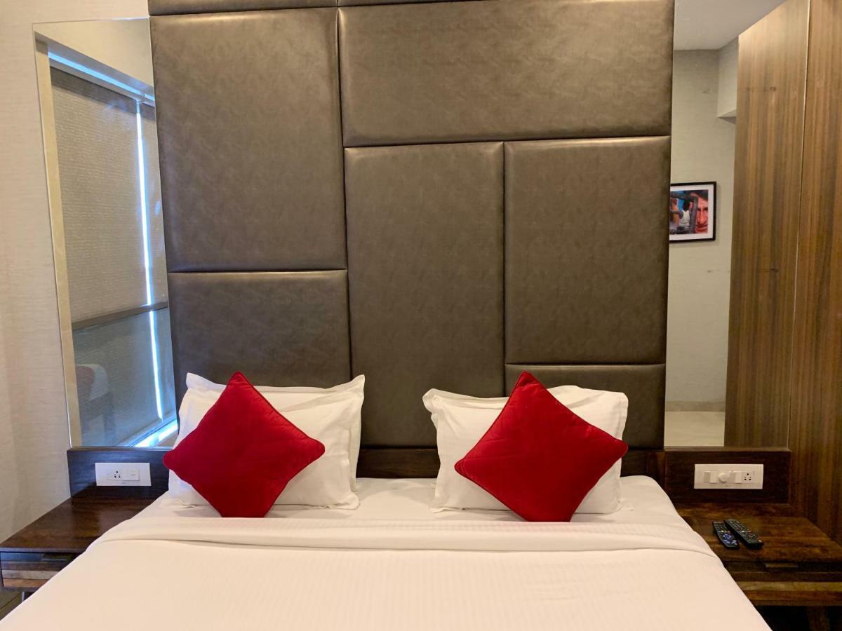 Theory9 Premium Service Apartments Khar Bombay Exterior foto